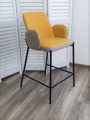 Полубарный стул NYX (H=65cm) VF106 желтый / VF120 серый М-City в Ноябрьске - noyabrsk.ok-mebel.com | фото